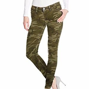 535 Levi's Super Skinny Camo Jeans (Size 27)